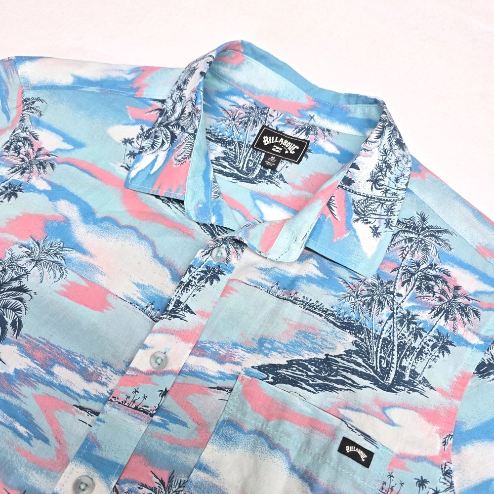 Billabong Mens Tropical Island Palm Tree Shirt Size Medium Resort Vacation Beach